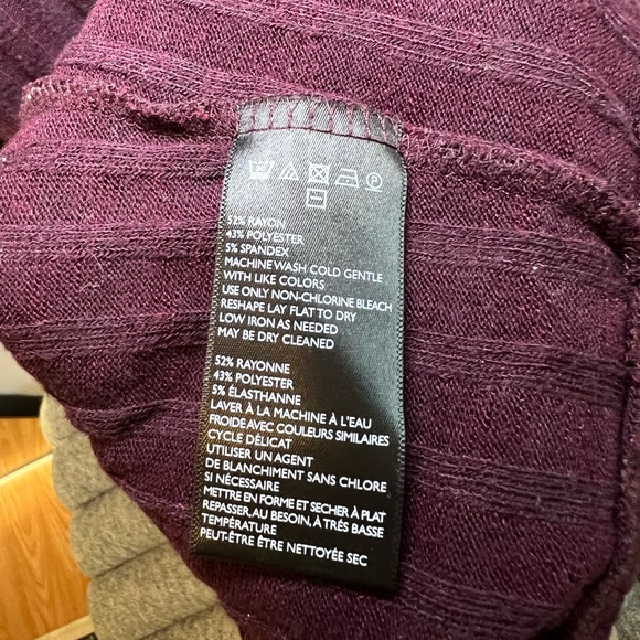 Urban Outfitters Sweater - Picture 3 of 5